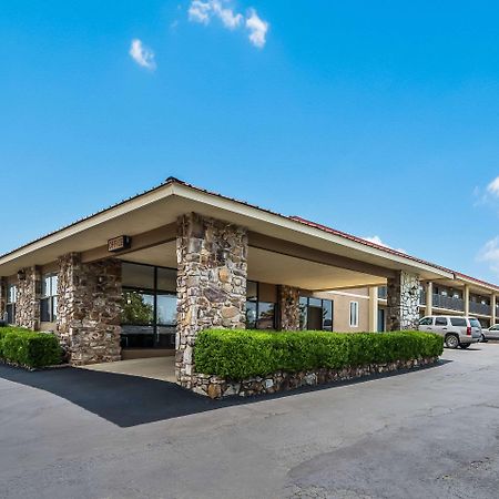 Quality Inn & Suites Hot Springs-Lake Hamilton Екстер'єр фото