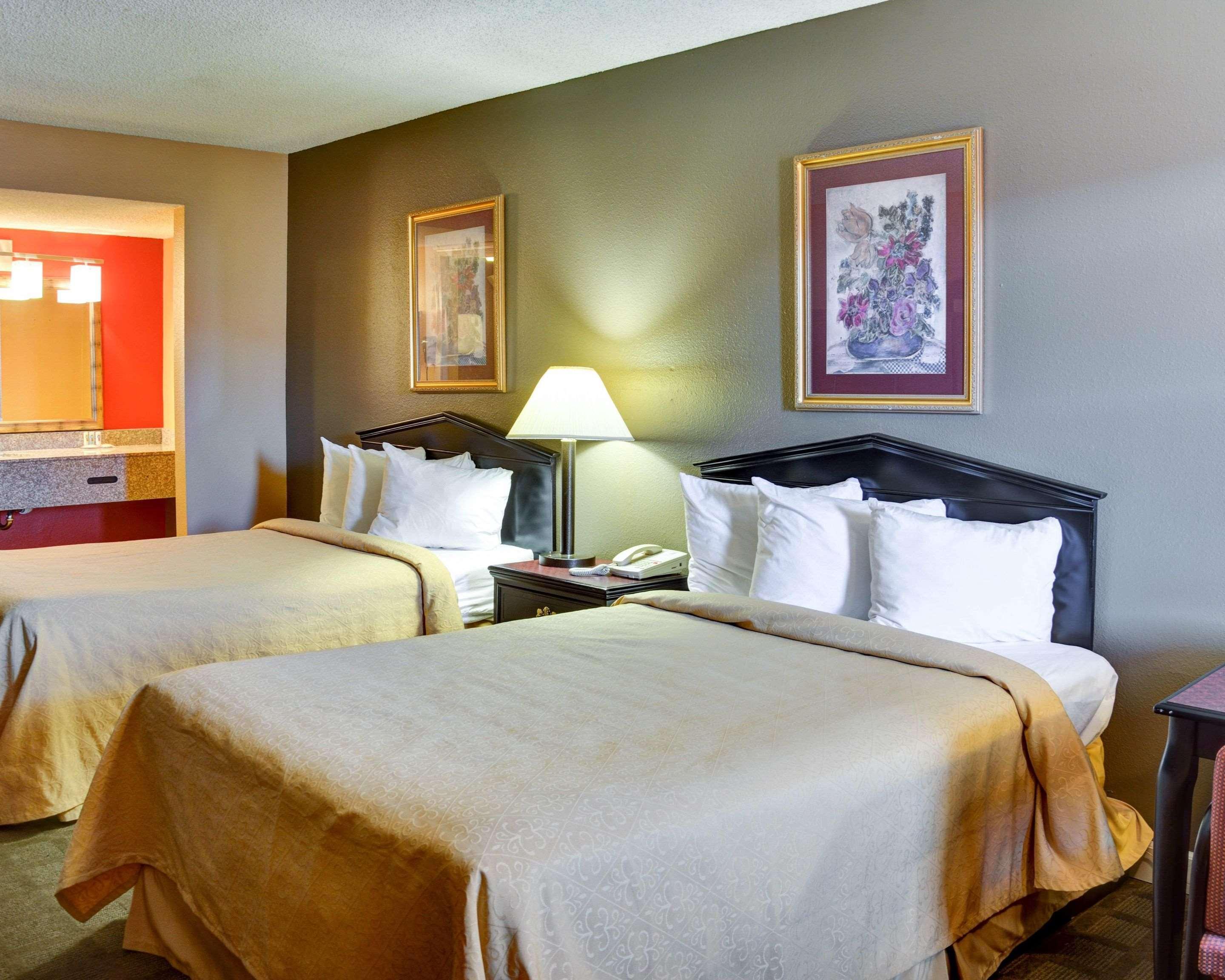 Quality Inn & Suites Hot Springs-Lake Hamilton Екстер'єр фото