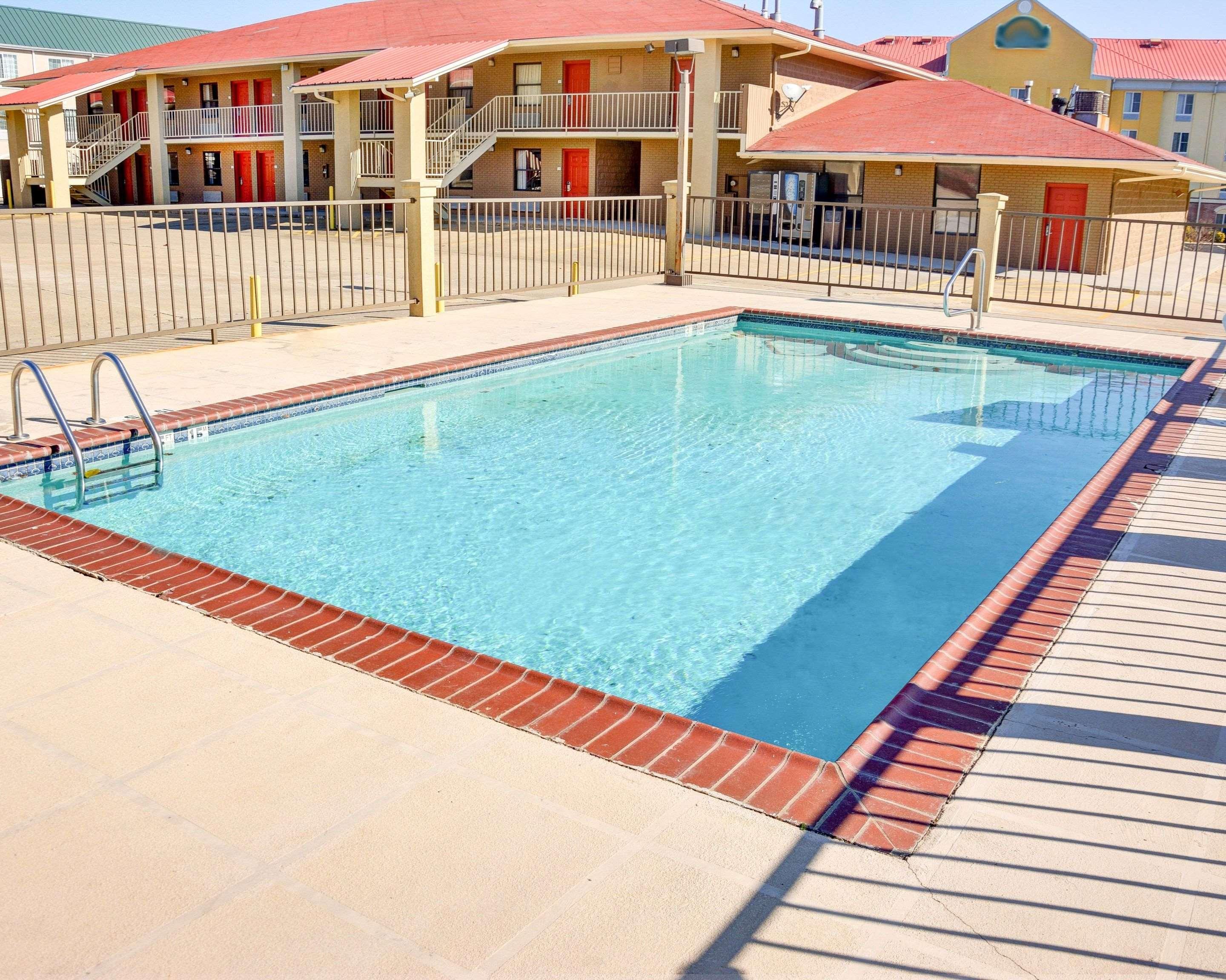 Quality Inn & Suites Hot Springs-Lake Hamilton Екстер'єр фото