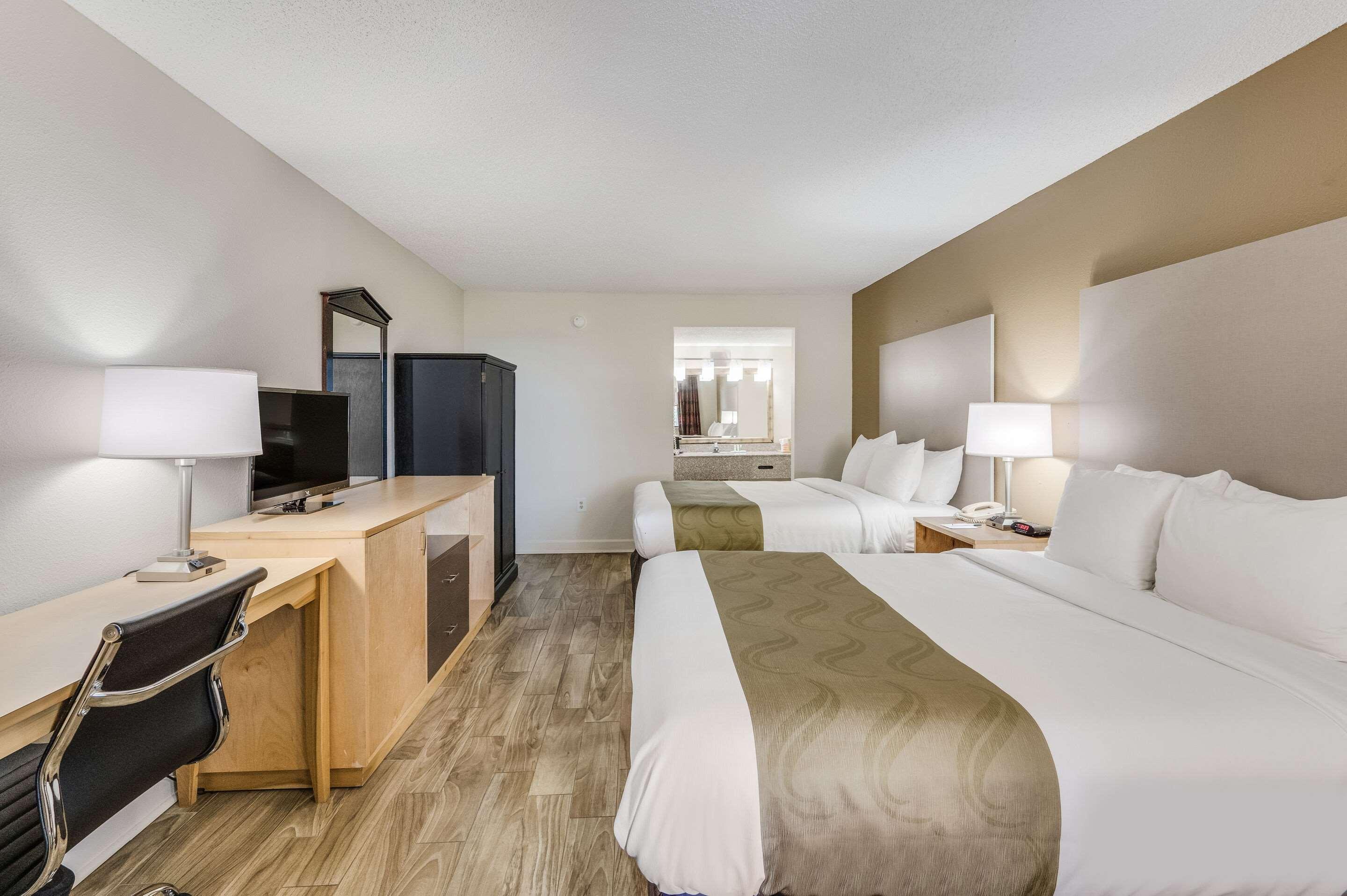 Quality Inn & Suites Hot Springs-Lake Hamilton Екстер'єр фото