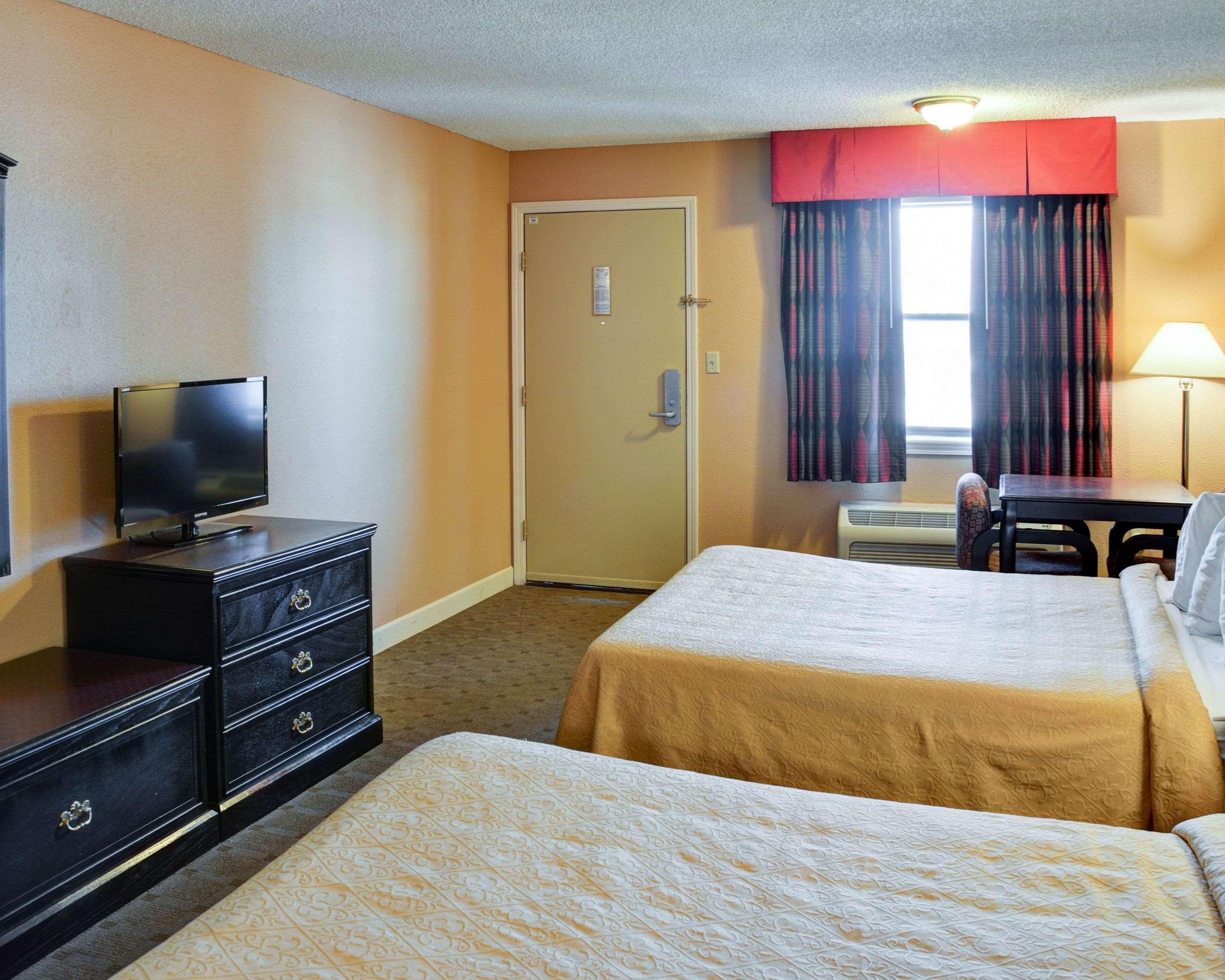 Quality Inn & Suites Hot Springs-Lake Hamilton Екстер'єр фото