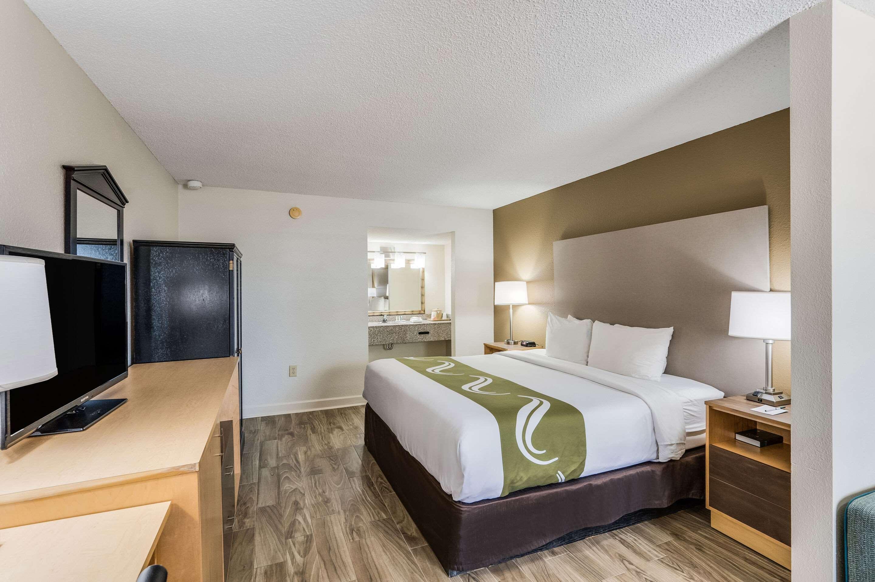 Quality Inn & Suites Hot Springs-Lake Hamilton Екстер'єр фото