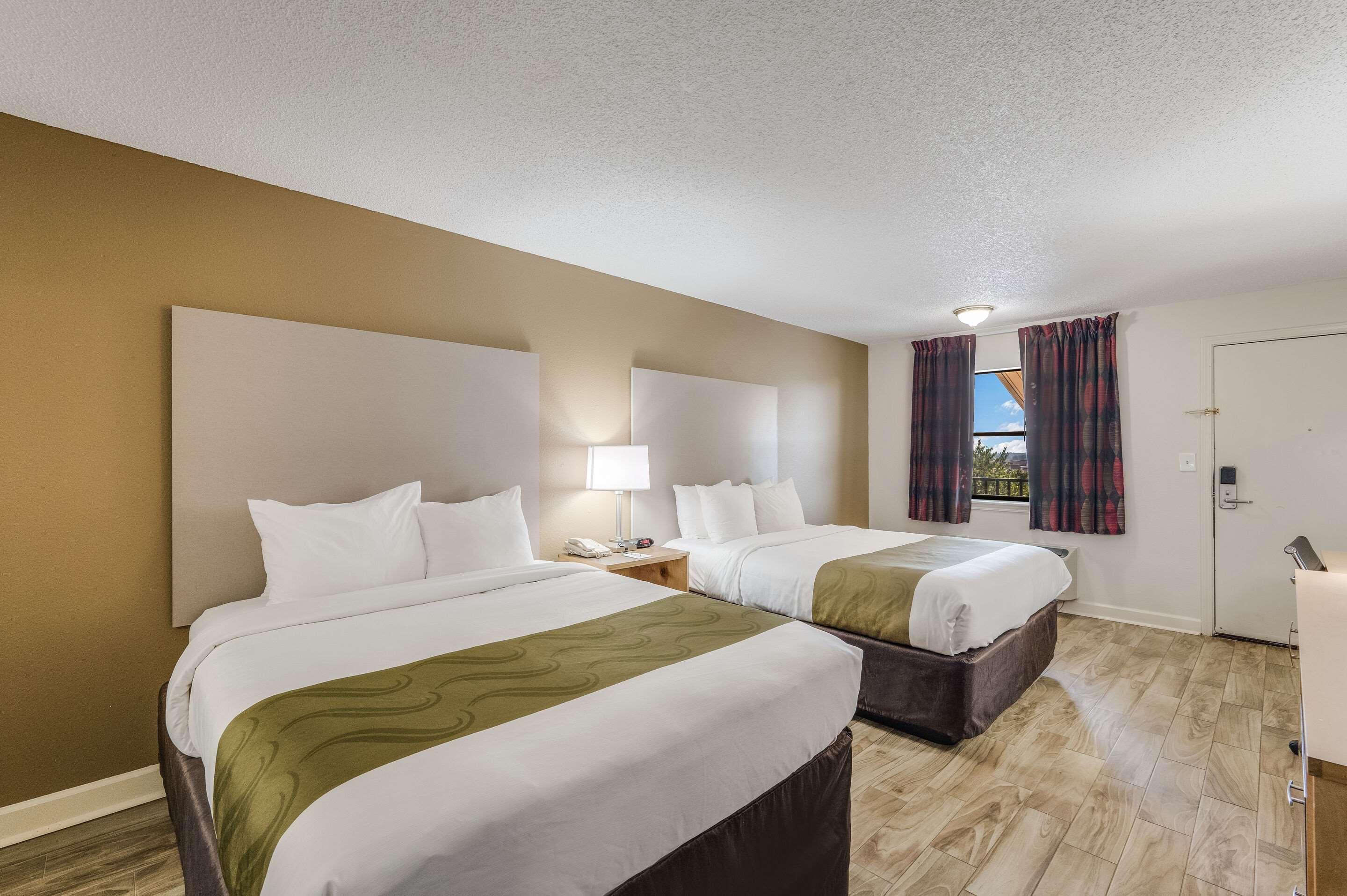 Quality Inn & Suites Hot Springs-Lake Hamilton Екстер'єр фото