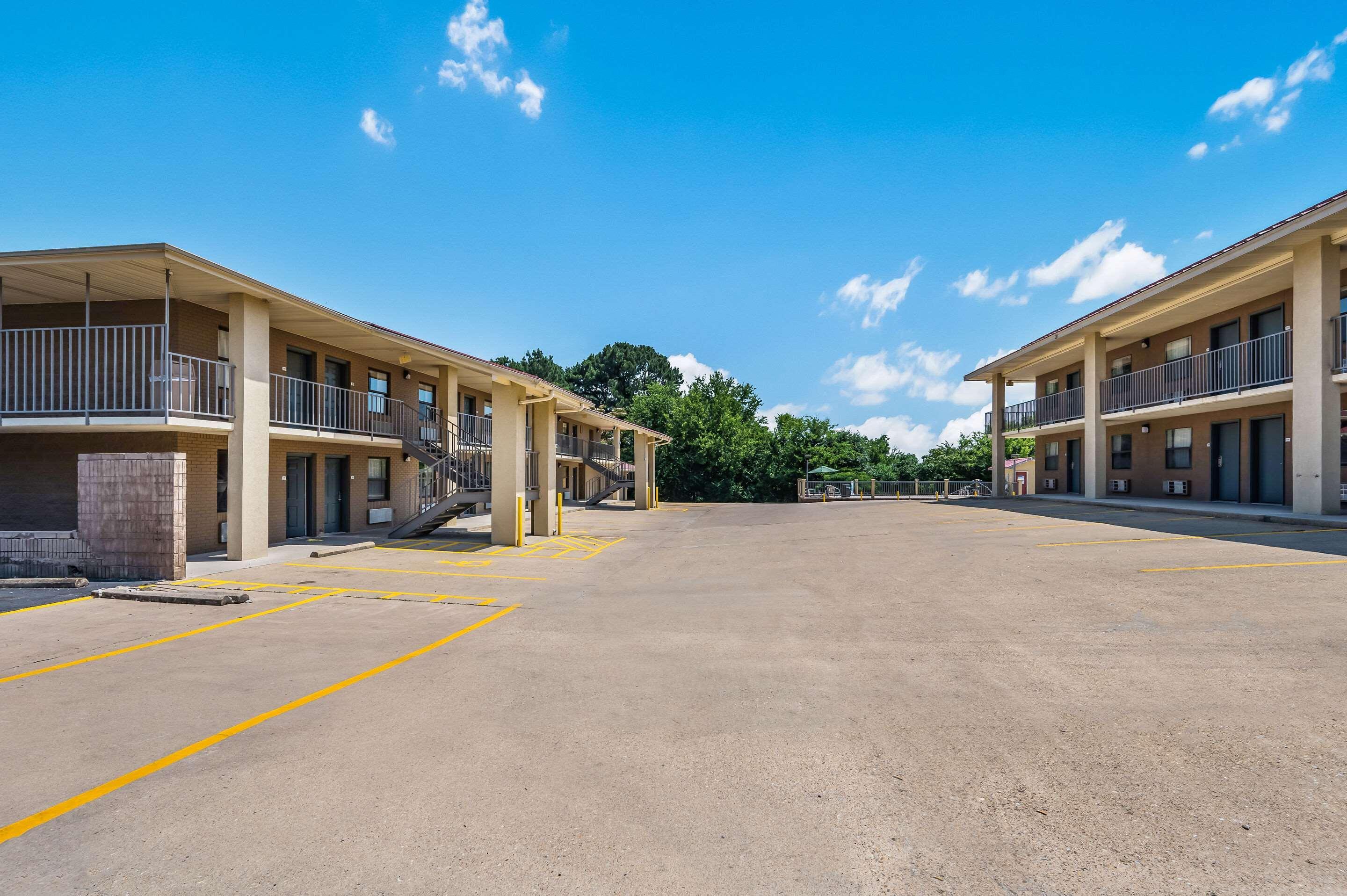 Quality Inn & Suites Hot Springs-Lake Hamilton Екстер'єр фото