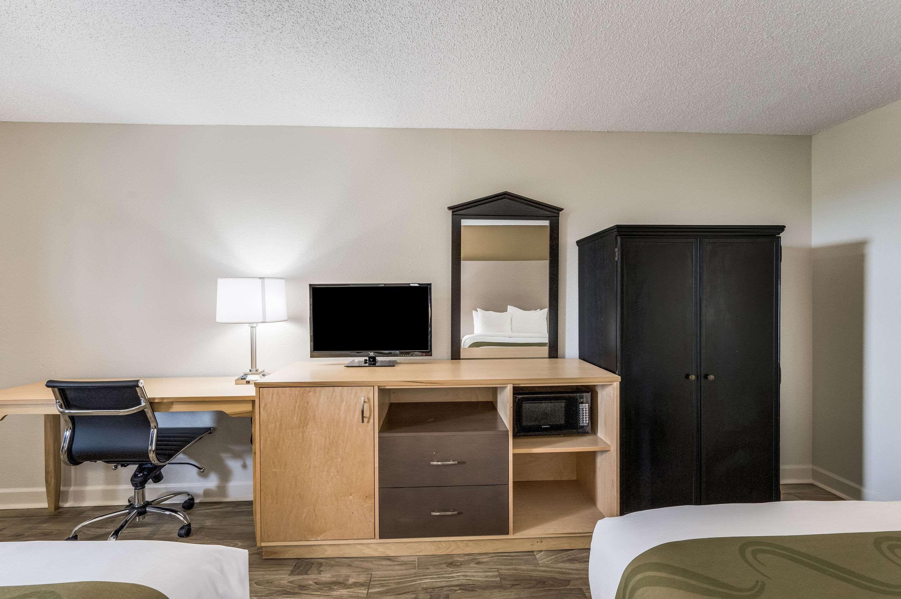 Quality Inn & Suites Hot Springs-Lake Hamilton Екстер'єр фото