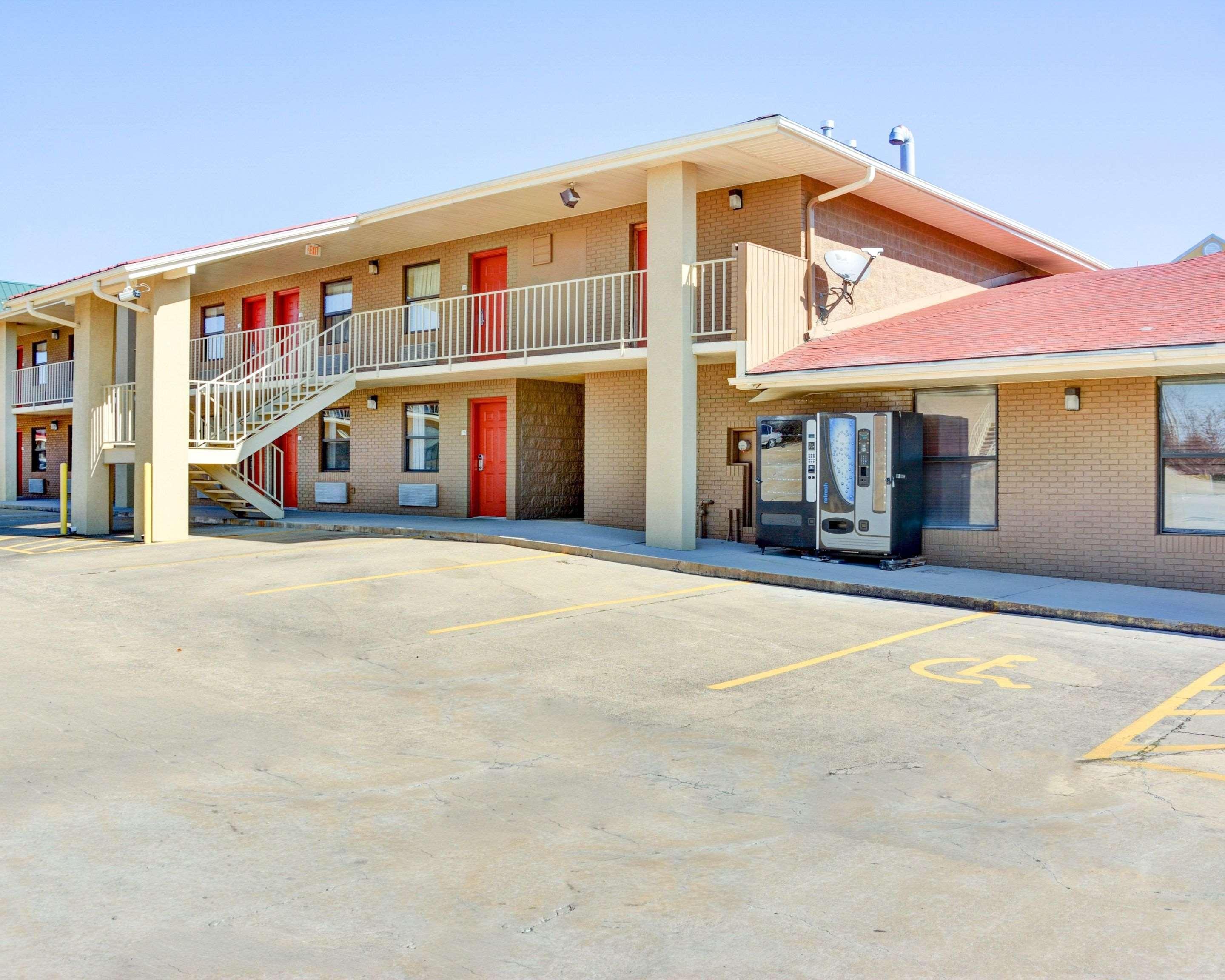 Quality Inn & Suites Hot Springs-Lake Hamilton Екстер'єр фото