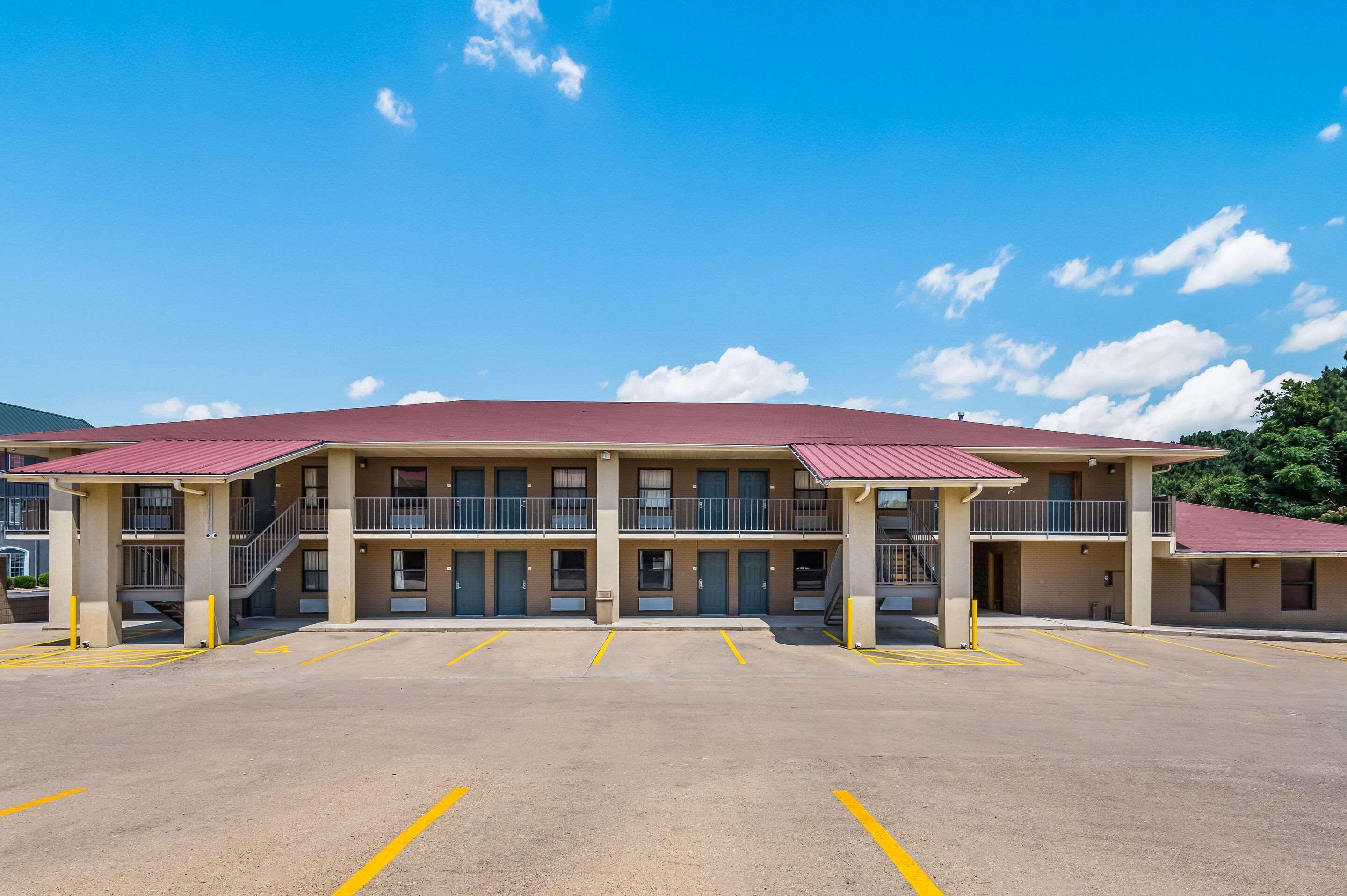 Quality Inn & Suites Hot Springs-Lake Hamilton Екстер'єр фото